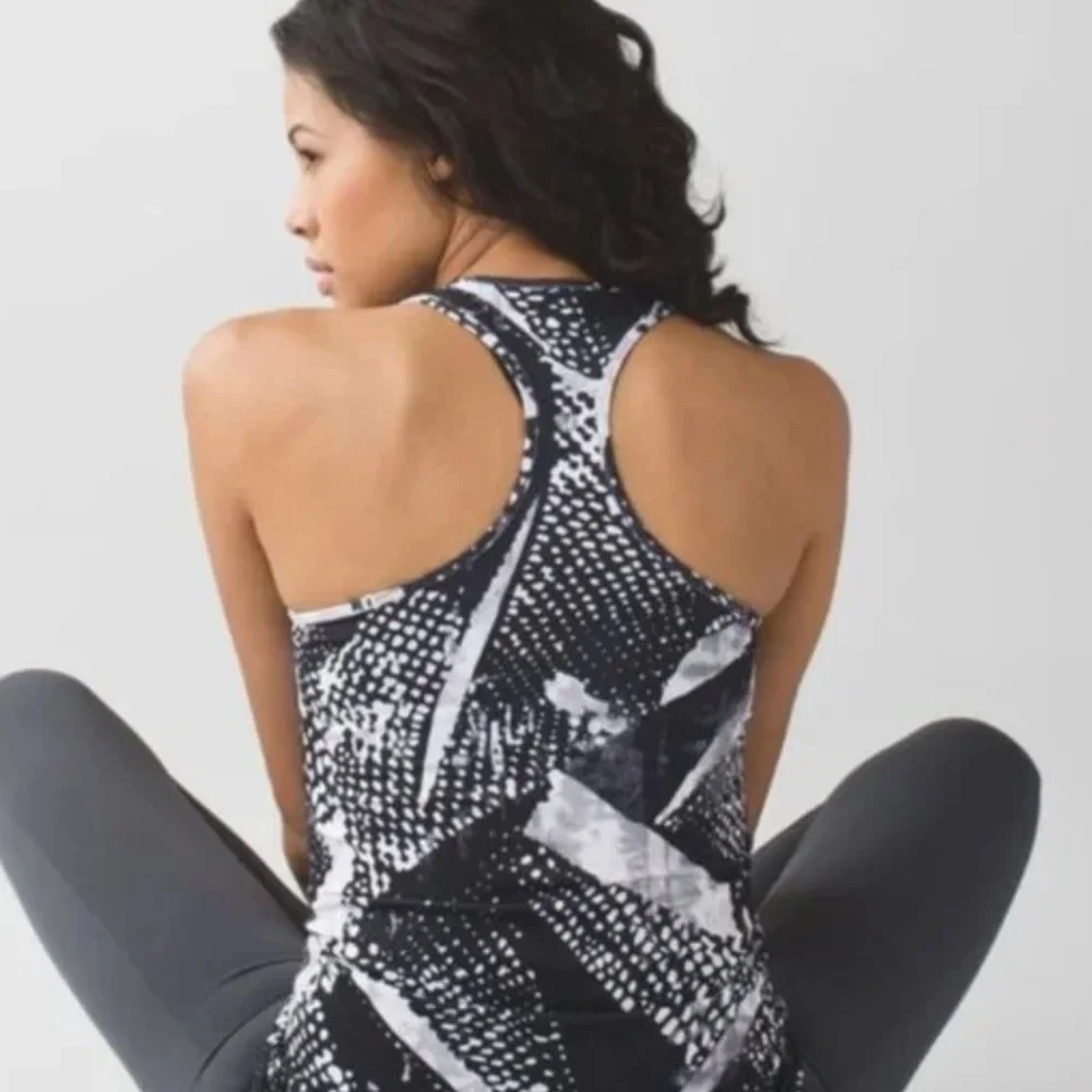 LULULEMON Racerback static mist patterned tank❤️❤️❤️❤️ - Picture 2 of 7